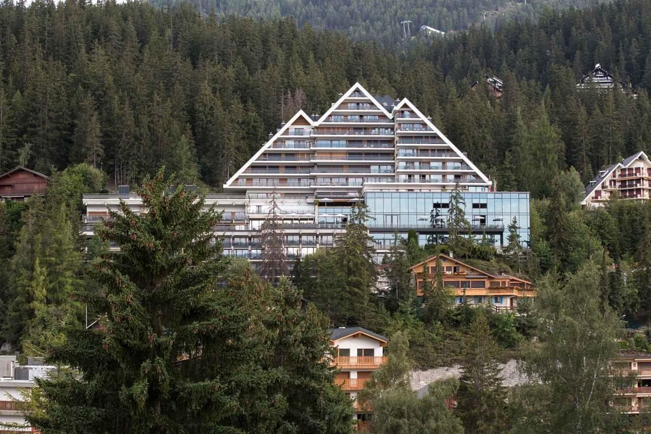 Crans Ambassador Hotell Eksteriør bilde